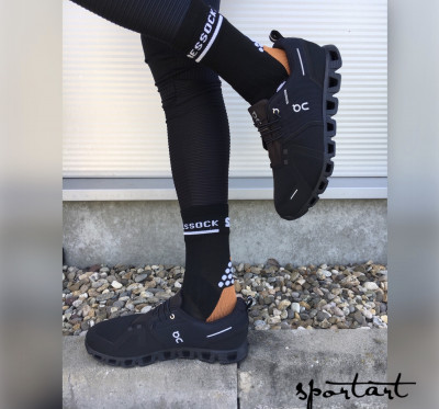 On running Cloud 5 all black Waterproof men