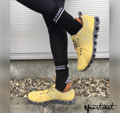 ON Cloud 5 waterproof mustard/rock men